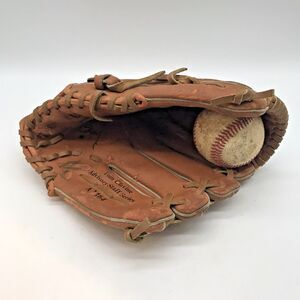 Wilson Tom Clavine Advisory Staff Series A2464 Baseball Glove 11.5 in. RHT Mitt